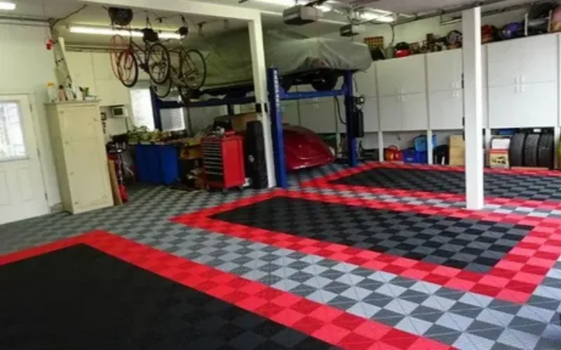 Heavy-duty garage floor tiles Dubai (red black)